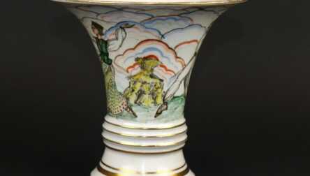 Декоративная ваза, фарфор, авторская роспись, Рига (Латвия), Высота: 15.5 см