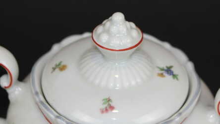 Tea service, Porcelain "Kahla", the 30-50ties of 20th cent., Germany