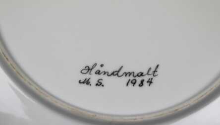 Декоративная тарелка, Фарфор, Ручная роспись, Подпись автора, 1984 год, Ø 25.5 см