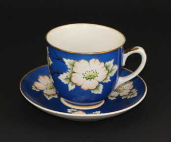 Large tea pair, Gilding, Hand painted, Porcelain, Riga porcelain-faience factory, Riga (Latvia)