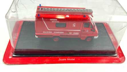 Fire truck model "1988 PSE Renault B 90"