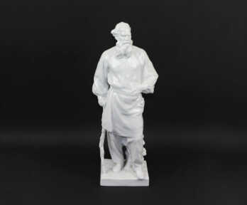 Lielā statuete "Ļevs Tolstojs",Porcelāns, LFZ - Lomonosava porcelāna rūpnīca, PSRS, Augstums: 43 cm 