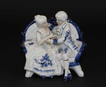 Figurine "Couple on the sofa", Porcelain, Height: 13 cm
