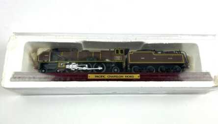 Steam locomotive model "Pacific Chapelon Nord"