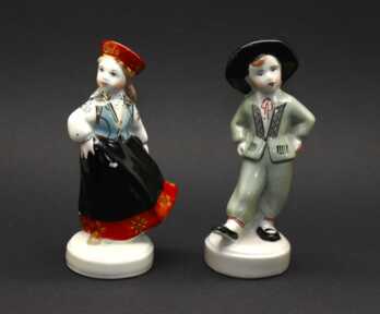 Figurines "Folk pair", Porcelain, Riga porcelain factory, Riga (Latvia)