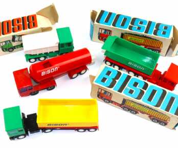 Cars with trailer "Bison" (4 pcs)