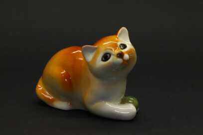 Figurine "Cat", Porcelain, LFZ - Lomonosov porcelain factory
