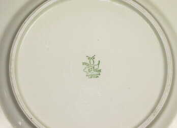 Plate, Porcelain, M.S. Kuznetsov manufactory, the 37-40ties of 20th cent., Riga (Latvia), Ø 25 cm