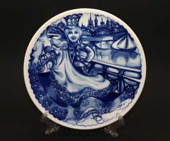 Decorative plate, Riga, 1980, Porcelain, Meissen, Germany, Ø 18.5 cm