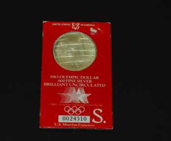 Monēta "1 Dolārs - XXIII Vasaras Olimpiskās spēles - Diskobols", Sudrabs, 1983. gads, ASV
