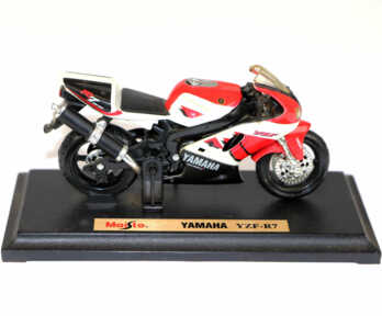 Motorcycle model "YAMAHA YZF-R7"