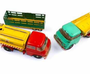 Car models (2 pieces) and trailer, USSR
