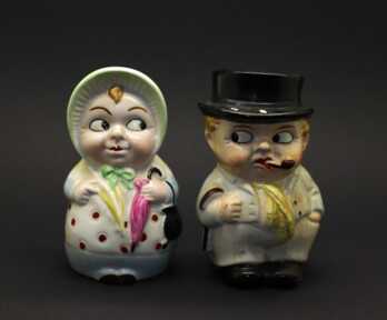 Figurines / Salt cellars, Porcelain, "GDR", Germany, Height: 12.5 cm