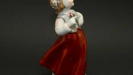 Figurine "Girl in a folk costume", Porcelain, 1st grade, Riga porcelain-faience factory, Riga Latvia