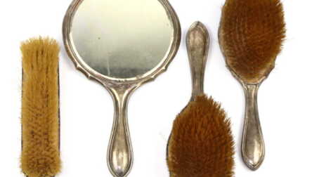 Mirror, Hairbrushes and shoe brush, Silver, 925 Hallmark, Wood, Total weight: 611 Gr.