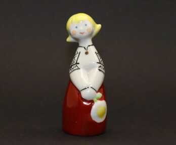 Statuete "Meitene ar kumelīti", Porcelāns, 1.šķira, Rīgas porcelāna rūpnīca, Rīga (Latvija)