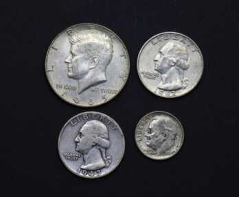 Monētas (4 gab.) "Pusdolārs. Dž. Kenedijs", 1965. gads, "¼ Dollar - Washington Quarter", 1943. gads,  ASV