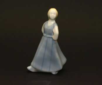 Figurine "Folk dance (a Girl)", Porcelain, Riga porcelain-faience factory, Molder - Beatrice Karklina, Riga (Latvia)