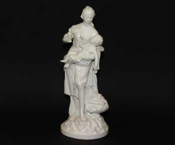 Statuete "Sieviete ar mazuli", Porcelāns, Vācija, Augstums: 25 cm