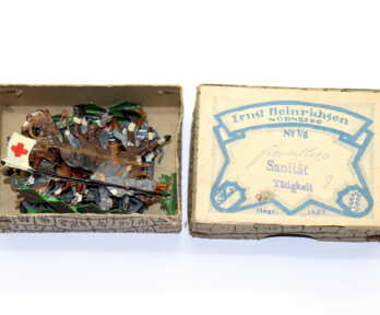 Miniature figurines, Metal, In original box, beginning of 20th cent., Germany