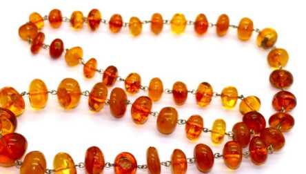 Necklace, Amber, Honey color of Amber, Weight: 77.69 gr