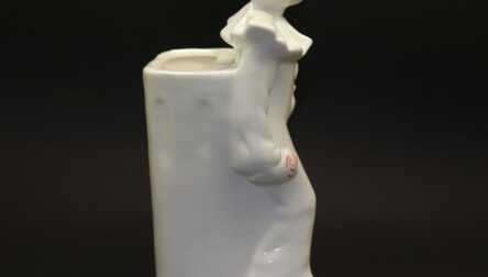 Statuete / Vāzīte "Pjero", Porcelāns, Augstums: 21 cm