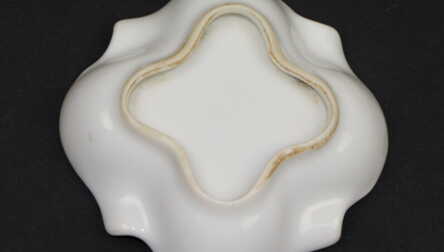 Pelnu trauks, Zeltījums, Porcelāns, 8x8 cm