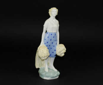 Figurine "Saturday work", Porcelain, Riga Porcelain Factory, Molder - Zina Ulste, 1956-1958, Riga (Latvia), USSR