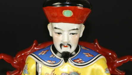 Lielā statuete "Imperators", Roku gleznojums, Porcelāns, Ķīna, Augstums: 39.8 cm