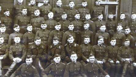 Fotogrāfija "Latviešu karavīri", 20. gs. sākums, Latvija, 17x13 cm