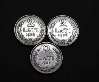 Monētas (3 gab.) "2 Lati", Sudrabs, 1925., 1926. gads, Latvija
