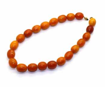 Necklace, Amber, Honey color of Amber, Weight: 45.88 gr