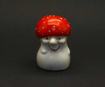 Figurine / Salt cellar "Mushroom", Height: 8 cm