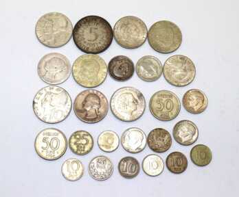 Dažādas monētas, Svars: 107.51 Gr.